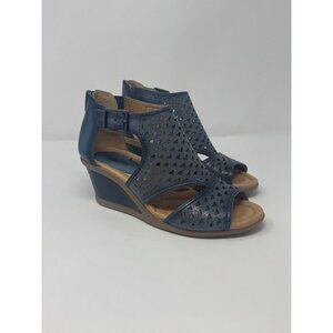 Earth Woman's Blue Wedges Danae size 7.5